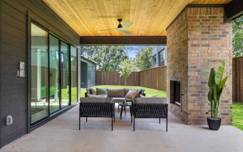 2423 N Prairie Avenue, Dallas, TX 75204, 4 Habitaciones Habitaciones , ,6 BañosBaños,Residential,En Venta,2423 N Prairie Avenue,20994608