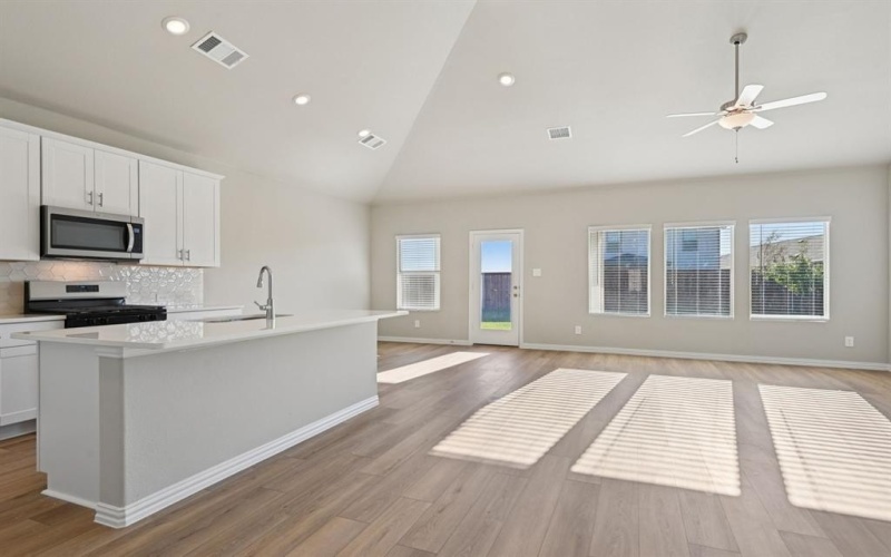 3316 Pat Mayse Drive, Farmersville, TX 75442, 4 Bedrooms Bedrooms, ,2 BathroomsBathrooms,Residential,For Sale,3316 Pat Mayse Drive,0,20999481