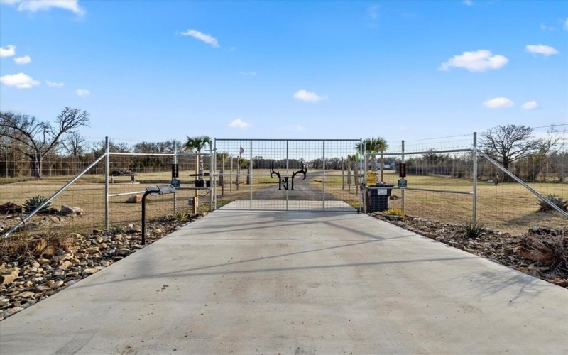 8291 State Highway 198, Mabank, TX 75156, 5 Habitaciones Habitaciones , ,3 BañosBaños,Residential,En Venta,8291 State Highway 198,20999874