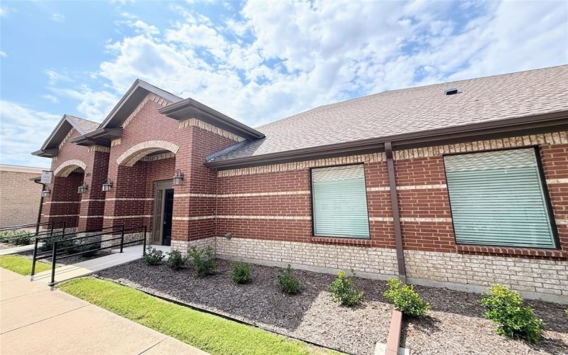 1511 W McDermott Drive #210 and #230, Allen, TX 75013, ,Commercial Sale,En Venta,1511 W McDermott Drive,20999100