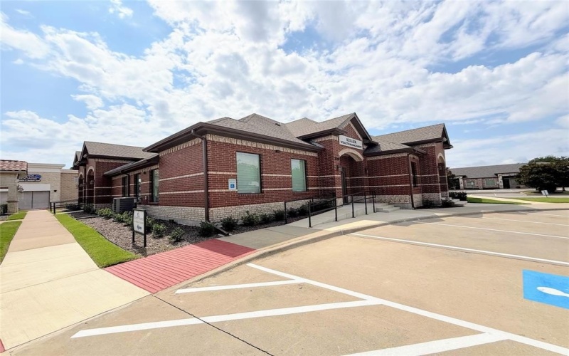 1511 W McDermott Drive #210 and #230, Allen, TX 75013, ,Commercial Sale,En Venta,1511 W McDermott Drive,20999100
