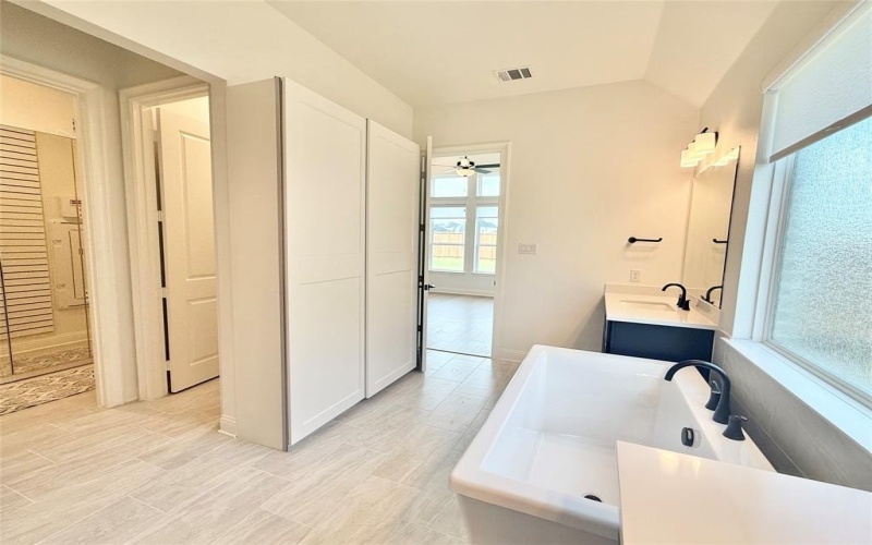 829 Ranchland Road, Fort Worth, TX 76247, 4 Habitaciones Habitaciones , ,3 BañosBaños,Residential,En Venta,829 Ranchland Road,20999304