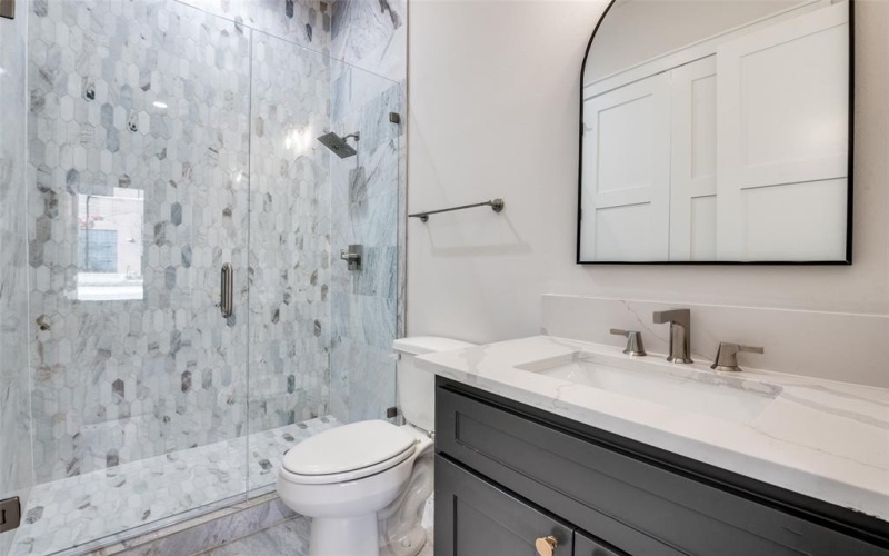 250 E Dallas Street #124, Grapevine, TX 76051, 3 Bedrooms Bedrooms, ,3 BathroomsBathrooms,Residential,For Sale,250 E Dallas Street,21000328