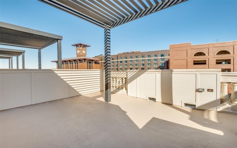 250 E Dallas Street #124, Grapevine, TX 76051, 3 Bedrooms Bedrooms, ,3 BathroomsBathrooms,Residential,For Sale,250 E Dallas Street,21000328