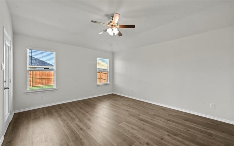 409 Gooseberry Drive, Josephine, TX 75173, 5 Habitaciones Habitaciones , ,2 BañosBaños,Residential,En Venta,409 Gooseberry Drive,21000720