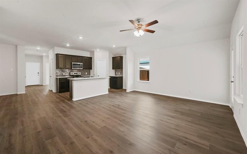415 English Oak Drive, Josephine, TX 75173, 4 Habitaciones Habitaciones , ,3 BañosBaños,Residential,En Venta,415 English Oak Drive,21000726