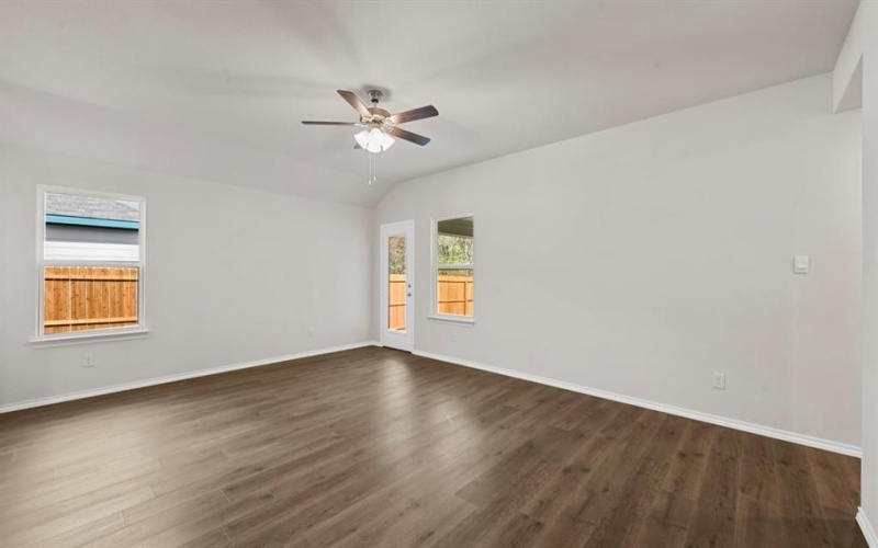 415 English Oak Drive, Josephine, TX 75173, 4 Habitaciones Habitaciones , ,3 BañosBaños,Residential,En Venta,415 English Oak Drive,21000726