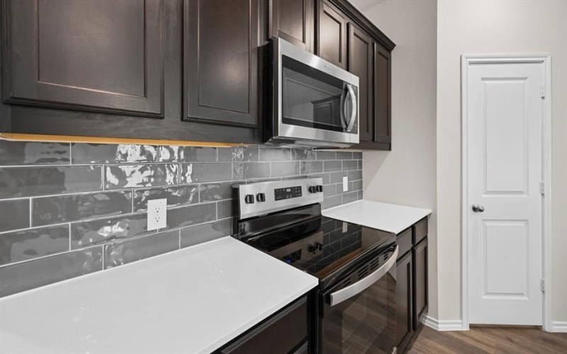 415 English Oak Drive, Josephine, TX 75173, 4 Habitaciones Habitaciones , ,3 BañosBaños,Residential,En Venta,415 English Oak Drive,21000726