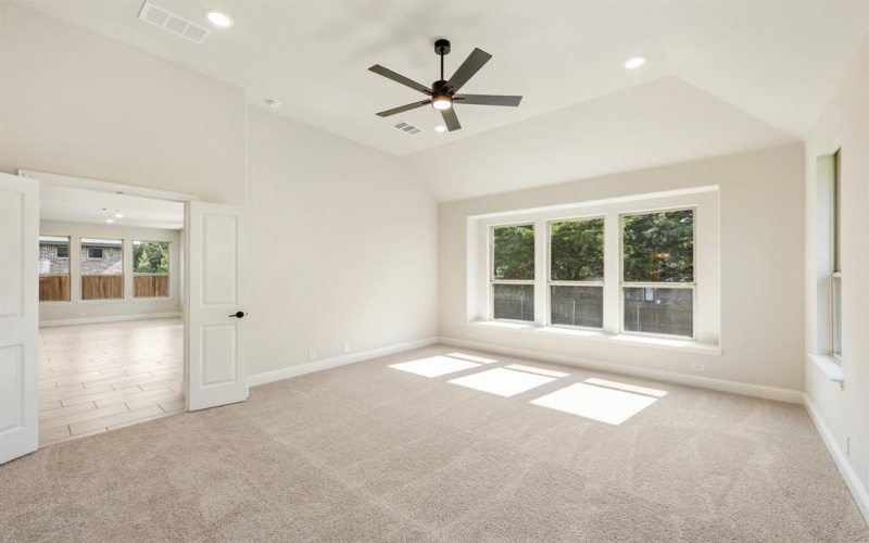 916 Bullard Drive, DeSoto, TX 75115, 4 Bedrooms Bedrooms, ,3 BathroomsBathrooms,Residential,For Sale,916 Bullard Drive,0,21000806