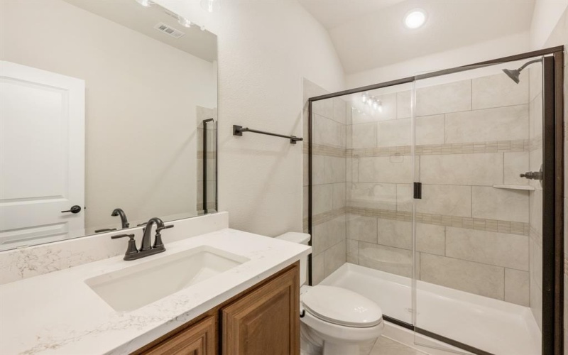 916 Bullard Drive, DeSoto, TX 75115, 4 Bedrooms Bedrooms, ,3 BathroomsBathrooms,Residential,For Sale,916 Bullard Drive,0,21000806