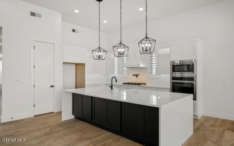 12933 Tatenhill Drive, El Paso, TX 79928, 4 Habitaciones Habitaciones , ,3 BañosBaños,Residential,En Venta,12933 Tatenhill Drive,907924