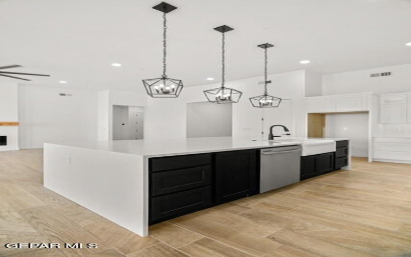 12933 Tatenhill Drive, El Paso, TX 79928, 4 Habitaciones Habitaciones , ,3 BañosBaños,Residential,En Venta,12933 Tatenhill Drive,907924