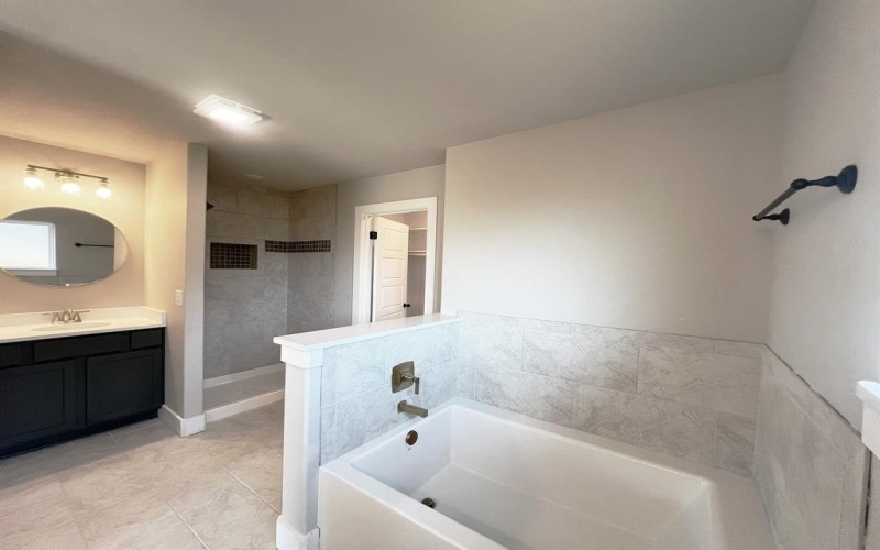 512 Courtney Drive, Sherman, TX 75092, 3 Bedrooms Bedrooms, ,2 BathroomsBathrooms,Residential,For Sale,512 Courtney Drive,0,21001057