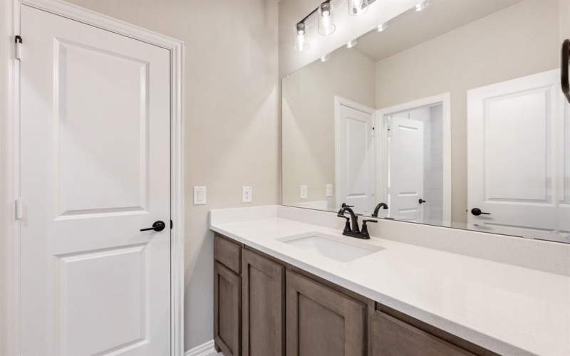 4013 Alpine Street, Midlothian, TX 76065, 4 Habitaciones Habitaciones , ,3 BañosBaños,Residential,En Venta,4013 Alpine Street,0,21001206