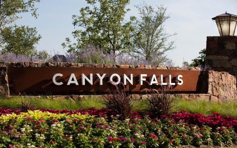 11221 Hickory Falls Drive, Argyle, TX 76226, 4 Bedrooms Bedrooms, ,6 BathroomsBathrooms,Residential,For Sale,11221 Hickory Falls Drive,21001213