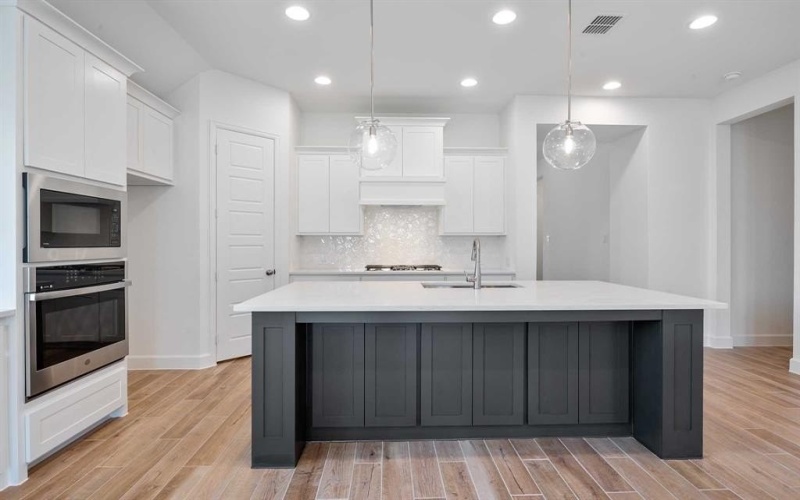108 Tierra Blanca Lane, Rhome, TX 76078, 4 Bedrooms Bedrooms, ,3 BathroomsBathrooms,Residential,For Sale,108 Tierra Blanca Lane,0,21001217