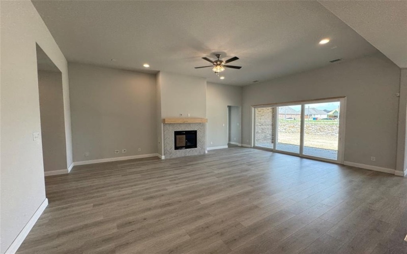2228 Euclid Drive, Rockwall, TX 75087, 4 Habitaciones Habitaciones , ,3 BañosBaños,Residential,En Venta,2228 Euclid Drive,21001297