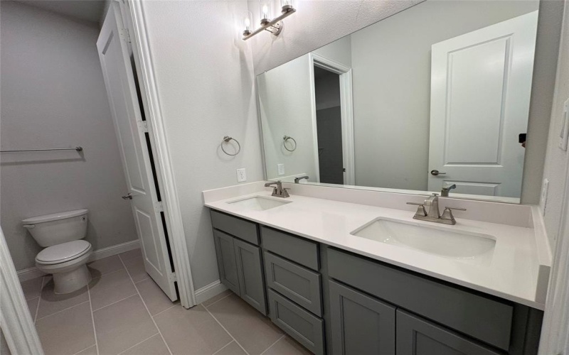 2228 Euclid Drive, Rockwall, TX 75087, 4 Habitaciones Habitaciones , ,3 BañosBaños,Residential,En Venta,2228 Euclid Drive,21001297