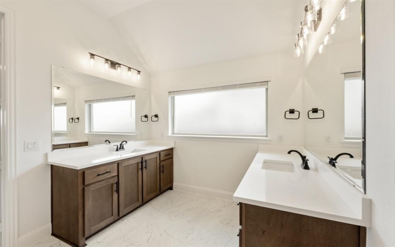 1229 Dove Haven Drive, Justin, TX 76247, 4 Habitaciones Habitaciones , ,3 BañosBaños,Residential,En Venta,1229 Dove Haven Drive,21001321