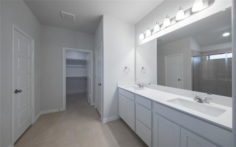 2100 Briarbrook Drive, Denton, TX 76207, 4 Habitaciones Habitaciones , ,2 BañosBaños,Residential,En Venta,2100 Briarbrook Drive,0,21001325