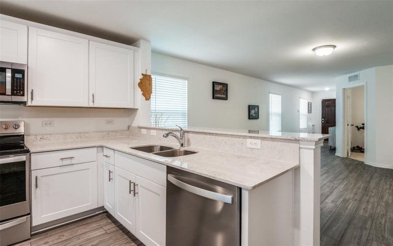 887 Poppy Cove Lane, Princeton, TX 75407, 3 Habitaciones Habitaciones , ,2 BañosBaños,Residential,En Venta,887 Poppy Cove Lane,21001382