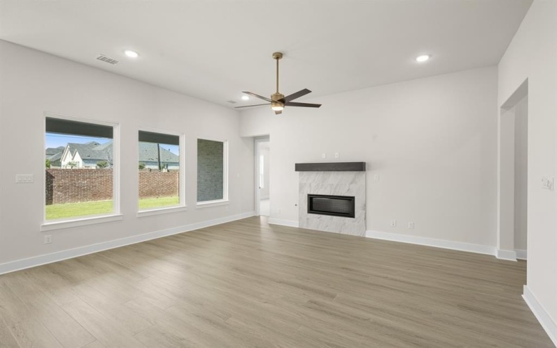 715 Bluestem, Mansfield, TX 76063, 4 Habitaciones Habitaciones , ,3 BañosBaños,Residential,En Venta,715 Bluestem,0,21001516