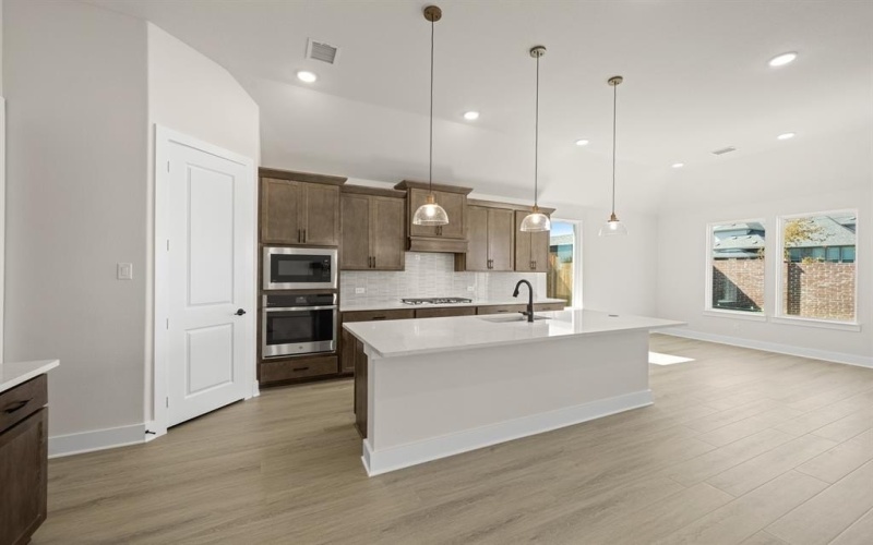 715 Bluestem, Mansfield, TX 76063, 4 Habitaciones Habitaciones , ,3 BañosBaños,Residential,En Venta,715 Bluestem,0,21001516