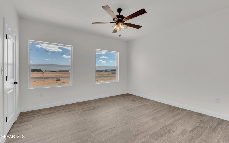 1385 Syrian Desert Drive, Chaparral, NM 88081, 4 Habitaciones Habitaciones , ,2 BañosBaños,Residential,En Venta,1385 Syrian Desert Drive,907986