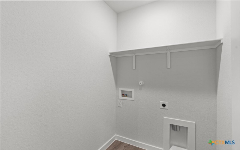 761 Whitman Street, New Braunfels, TX 78130, 3 Habitaciones Habitaciones , ,2 BañosBaños,Residential,En Venta,761 Whitman Street,586630