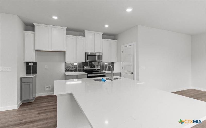 761 Whitman Street, New Braunfels, TX 78130, 3 Habitaciones Habitaciones , ,2 BañosBaños,Residential,En Venta,761 Whitman Street,586630