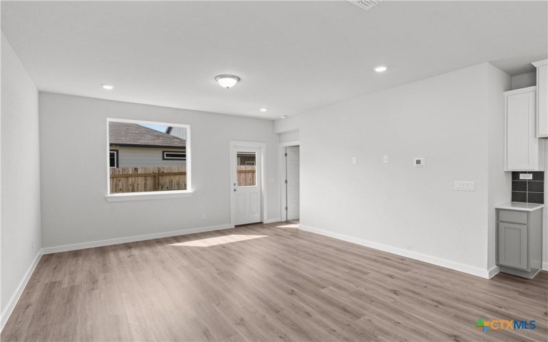 761 Whitman Street, New Braunfels, TX 78130, 3 Habitaciones Habitaciones , ,2 BañosBaños,Residential,En Venta,761 Whitman Street,586630