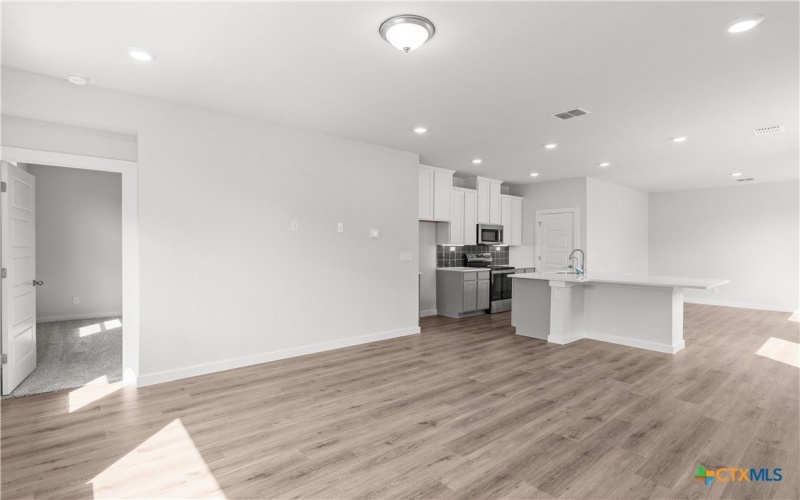 761 Whitman Street, New Braunfels, TX 78130, 3 Habitaciones Habitaciones , ,2 BañosBaños,Residential,En Venta,761 Whitman Street,586630