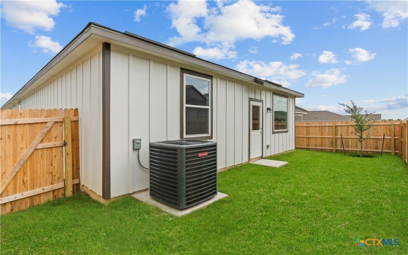 761 Whitman Street, New Braunfels, TX 78130, 3 Habitaciones Habitaciones , ,2 BañosBaños,Residential,En Venta,761 Whitman Street,586630