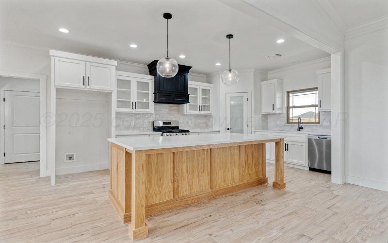 9300 LARKSPUR DR, Amarillo, TX 79119, 4 Habitaciones Habitaciones , ,2 BañosBaños,Residential,En Venta,9300 LARKSPUR DR,0,25-6350