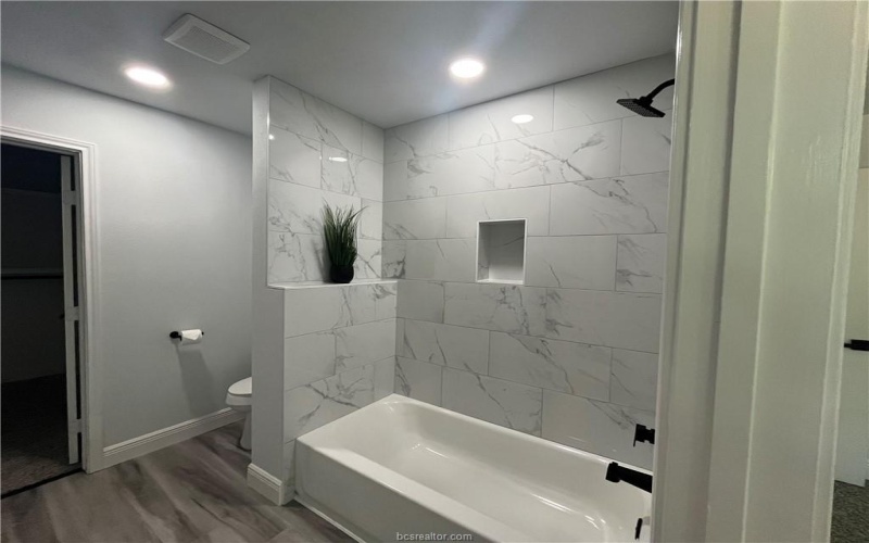211 Moss Avenue, Hearne, TX 77859, 3 Habitaciones Habitaciones , ,2 BañosBaños,Residential,En Venta,211 Moss Avenue,25007976