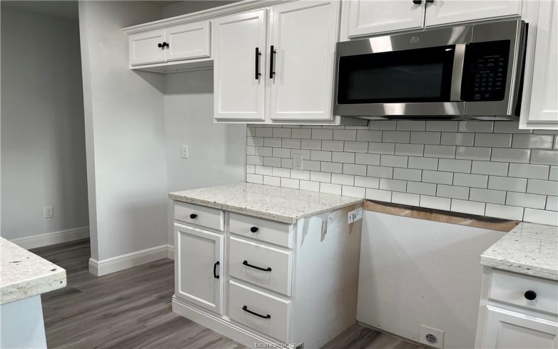 211 Moss Avenue, Hearne, TX 77859, 3 Habitaciones Habitaciones , ,2 BañosBaños,Residential,En Venta,211 Moss Avenue,25007976