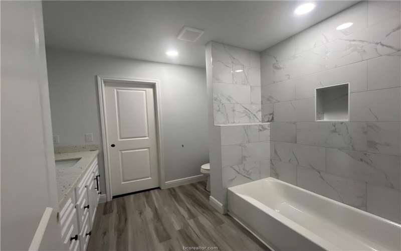 211 Moss Avenue, Hearne, TX 77859, 3 Habitaciones Habitaciones , ,2 BañosBaños,Residential,En Venta,211 Moss Avenue,25007976