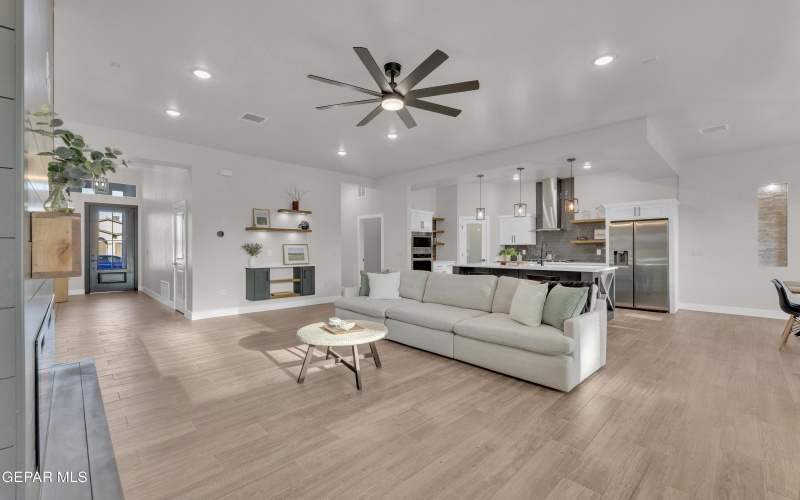 284 Emerald Dust Place, Horizon City, TX 79928, 3 Bedrooms Bedrooms, ,2 BathroomsBathrooms,Residential,For Sale,284 Emerald Dust Place,926520