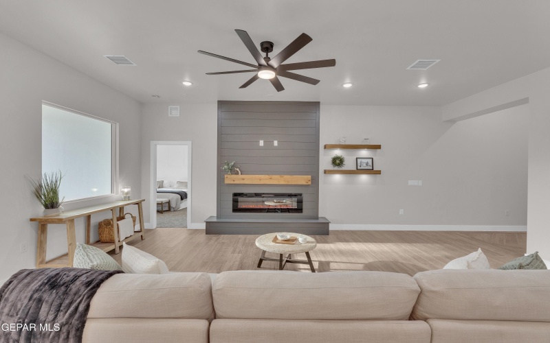 284 Emerald Dust Place, Horizon City, TX 79928, 3 Bedrooms Bedrooms, ,2 BathroomsBathrooms,Residential,For Sale,284 Emerald Dust Place,926520