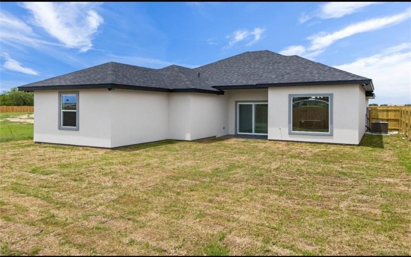 1120 Baker Lane, Edinburg, TX 78541, 3 Bedrooms Bedrooms, ,2 BathroomsBathrooms,Residential,For Sale,1120 Baker Lane,0,473565