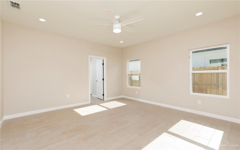 1003 Magnolia, Mission, TX 78574, 3 Habitaciones Habitaciones , ,2 BañosBaños,Residential,En Venta,1003 Magnolia,476100