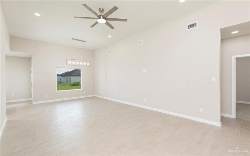 1003 Magnolia, Mission, TX 78574, 3 Habitaciones Habitaciones , ,2 BañosBaños,Residential,En Venta,1003 Magnolia,476100