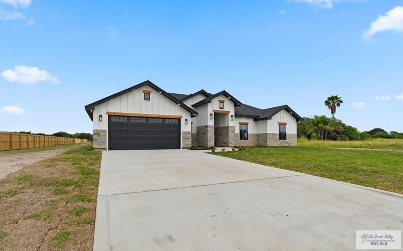 29002 REYNOLDS DR ## 18, LA FERIA, TX 78559, 4 Habitaciones Habitaciones , ,2 BañosBaños,Residential,En Venta,29002 REYNOLDS DR,29765959