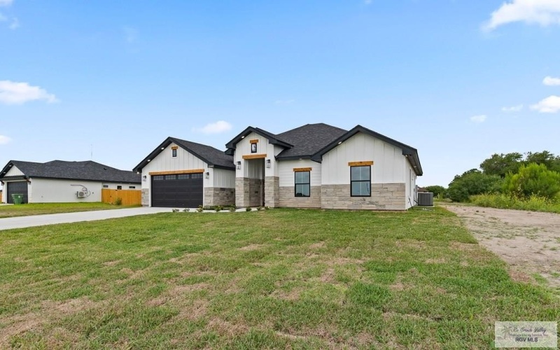 29002 REYNOLDS DR ## 18, LA FERIA, TX 78559, 4 Habitaciones Habitaciones , ,2 BañosBaños,Residential,En Venta,29002 REYNOLDS DR,29765959