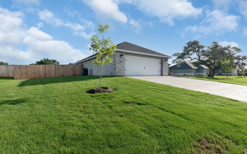 108 Aidan Court, Burnet, TX 78611-4191, 3 Habitaciones Habitaciones , ,2 BañosBaños,Residential,En Venta,108 Aidan Court,174271