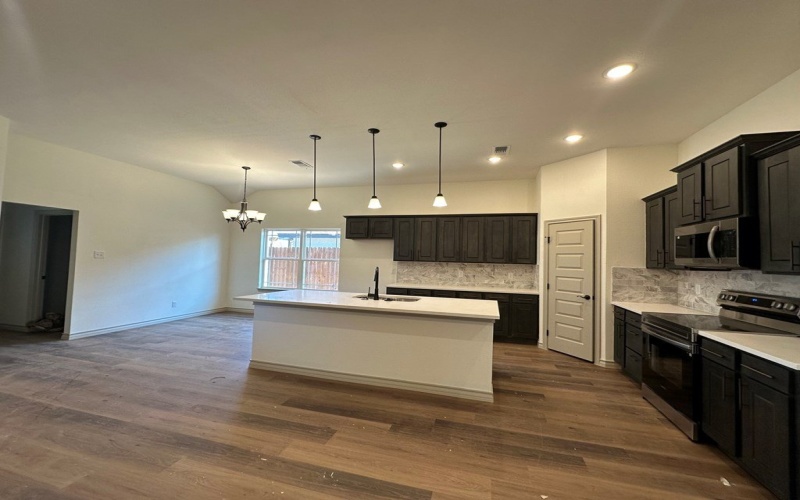 7609 Easton Ave, San Angelo, TX 76904, 3 Habitaciones Habitaciones , ,2 BañosBaños,Residential,En Venta,7609 Easton Ave,127182