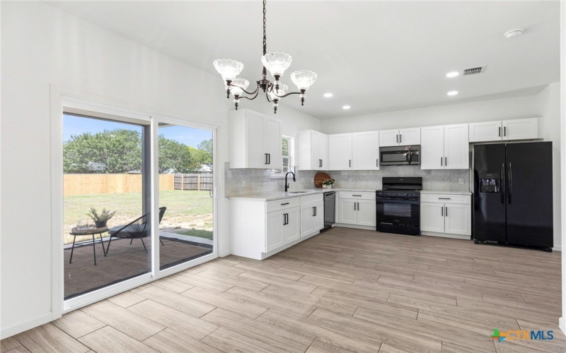 907 Fannin Street, Lockhart, TX 78644, 3 Bedrooms Bedrooms, ,2 BathroomsBathrooms,Residential,For Sale,907 Fannin Street,584096