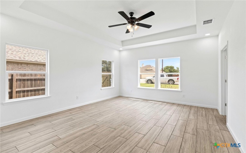 907 Fannin Street, Lockhart, TX 78644, 3 Bedrooms Bedrooms, ,2 BathroomsBathrooms,Residential,For Sale,907 Fannin Street,584096