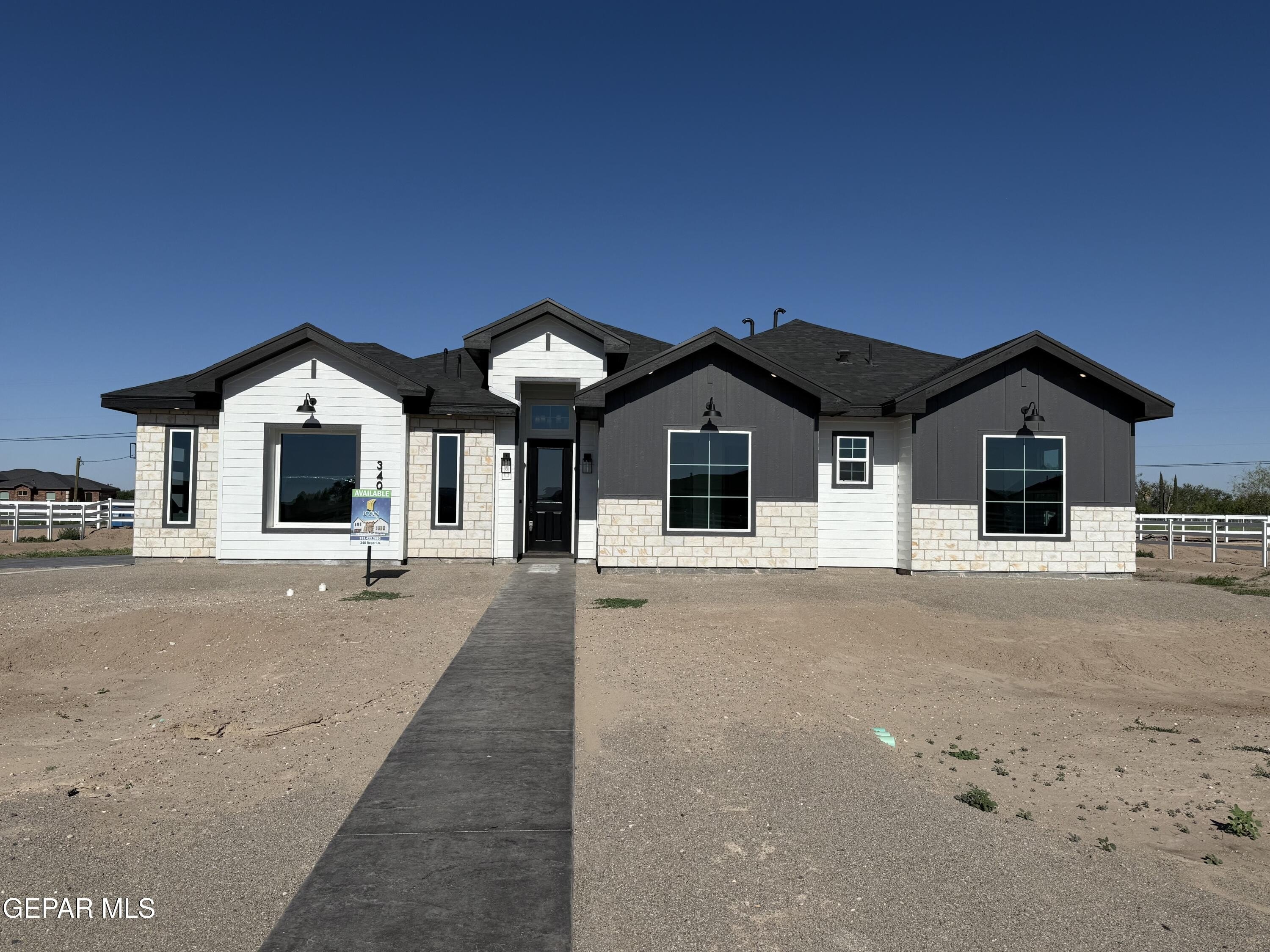 340 Roper Lane, Clint, TX 79836, 4 Bedrooms Bedrooms, ,3 BathroomsBathrooms,Residential,For Sale,340 Roper Lane,0,899054