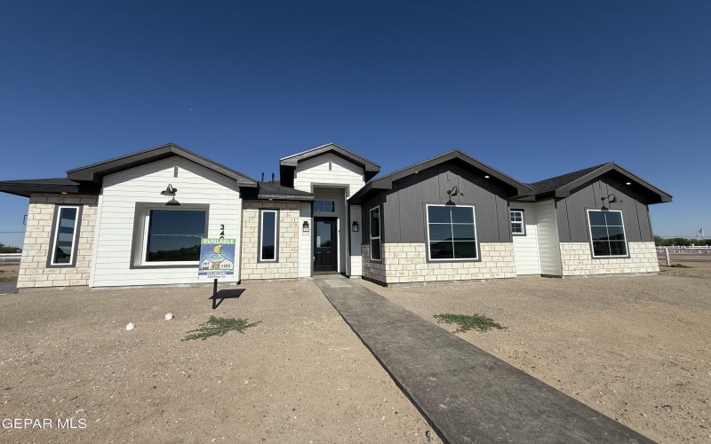 340 Roper Lane, Clint, TX 79836, 4 Bedrooms Bedrooms, ,3 BathroomsBathrooms,Residential,For Sale,340 Roper Lane,0,899054